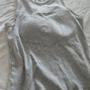 Uniqlo Gray Ribbed Tank Top